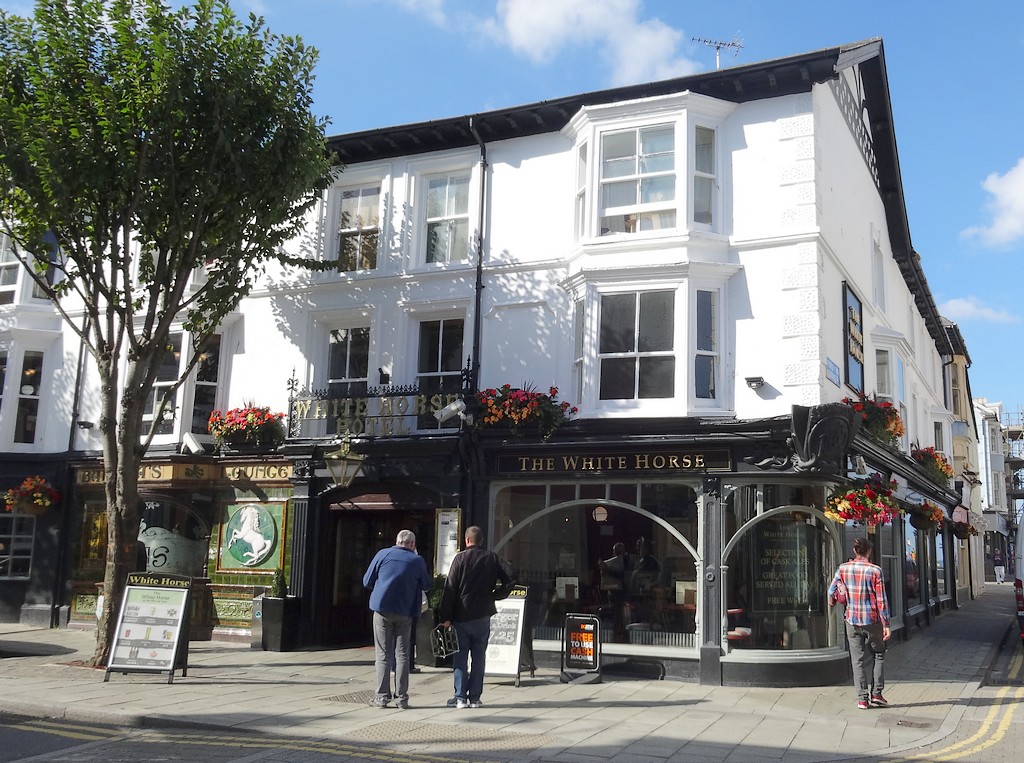 White Horse Hotel, Aberystwyth, Ceredigion - Photo 