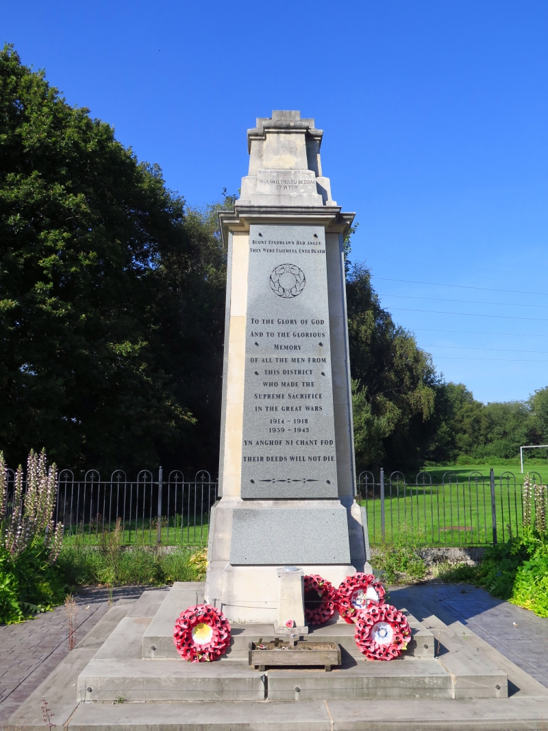 Pengam & Fleur de Lis war memorial, Pengam, Caerphilly - Photo 